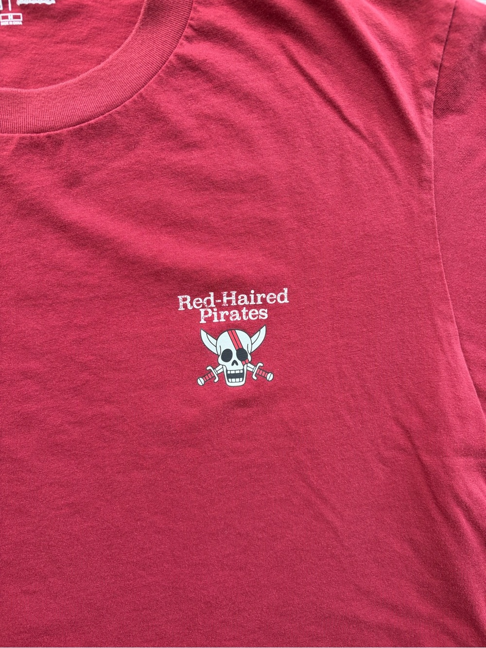 Uniqlo x One Piece Red-Haired Pirates Tee Sz.M - Picture 2 of 4